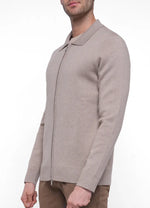 Load image into Gallery viewer, Knitwear Cardigan.
