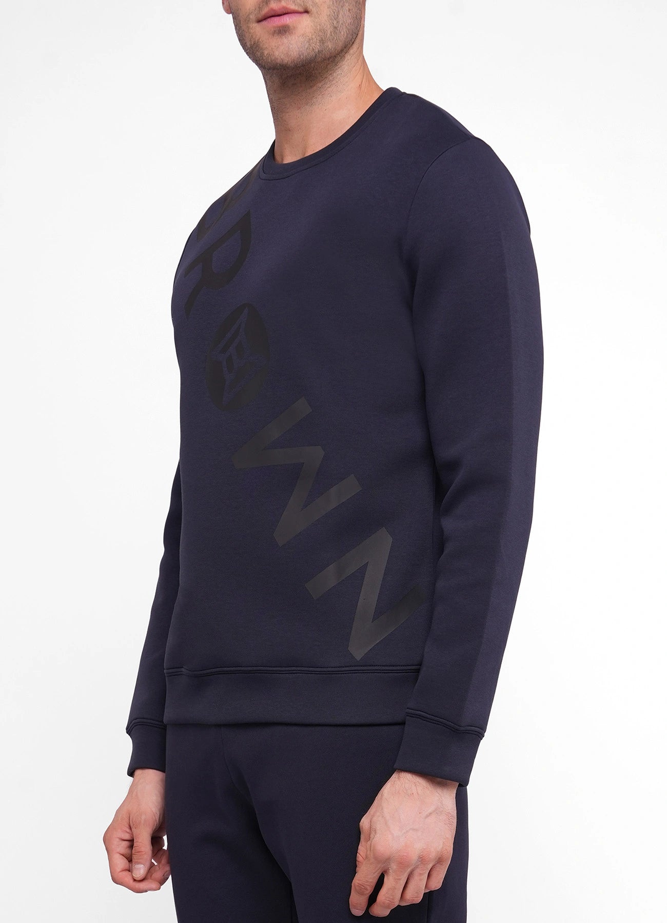 Sweatshirt.