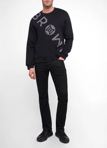 Sweatshirt.
