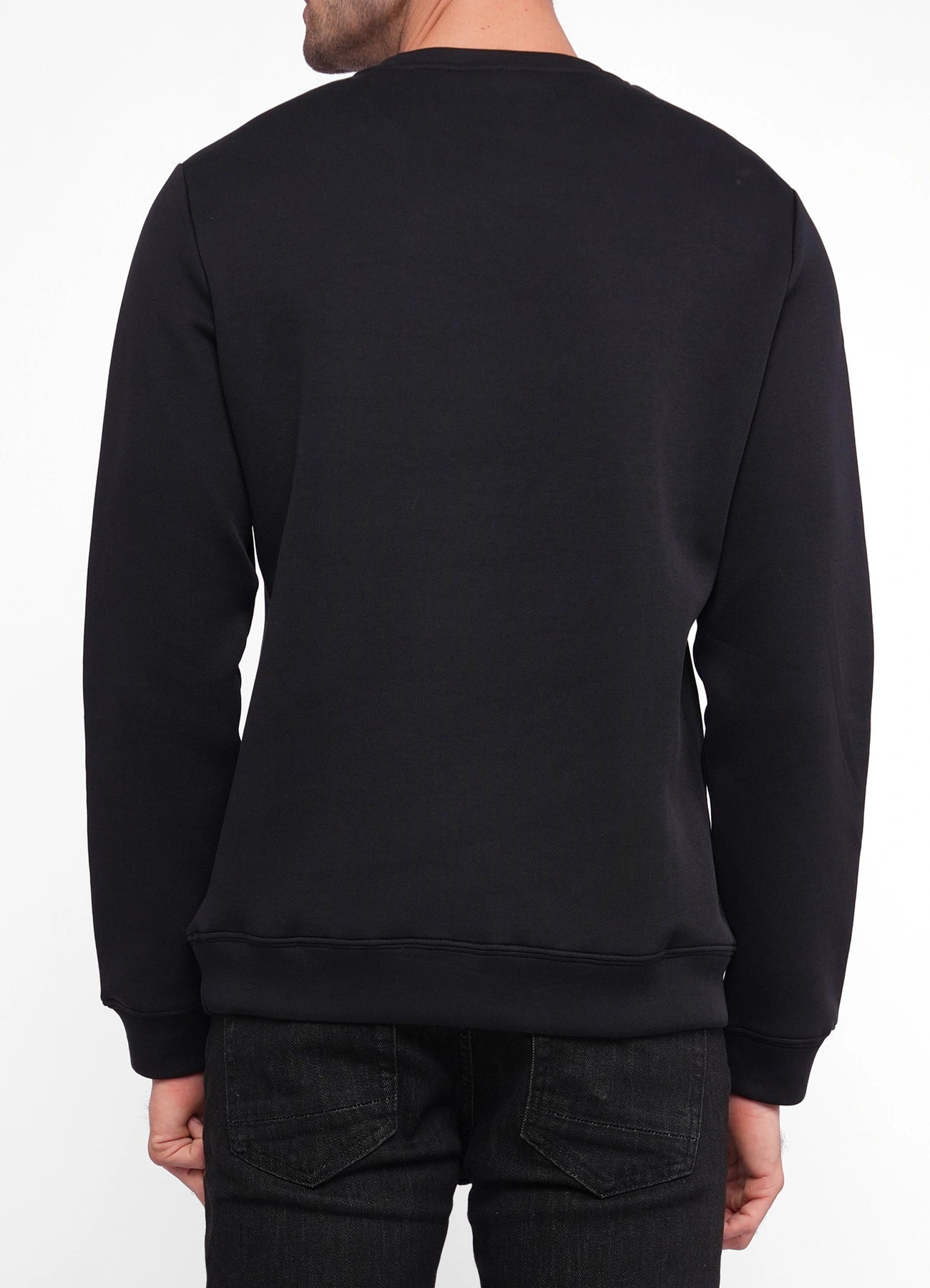 Sweatshirt.