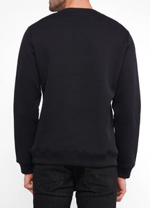 Sweatshirt.