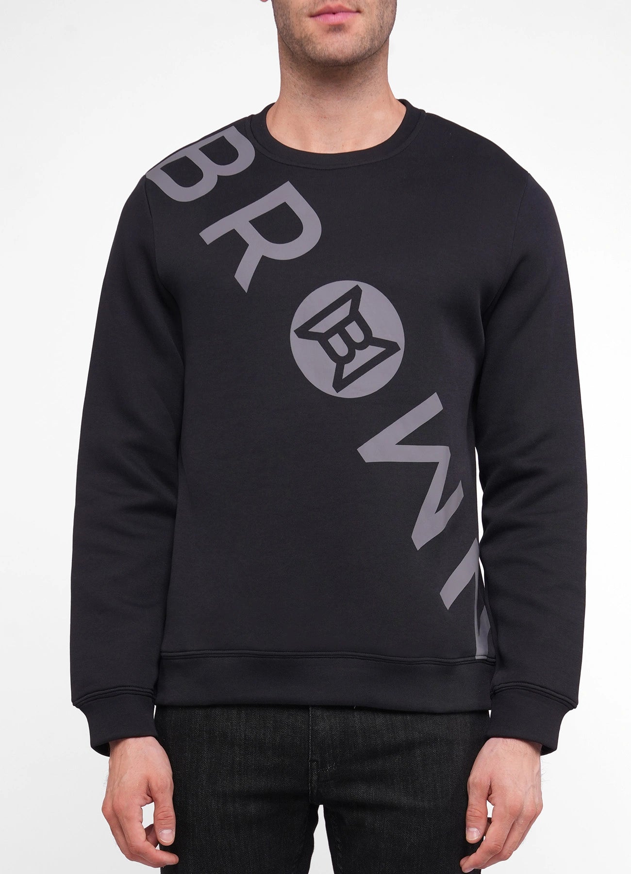 Sweatshirt.