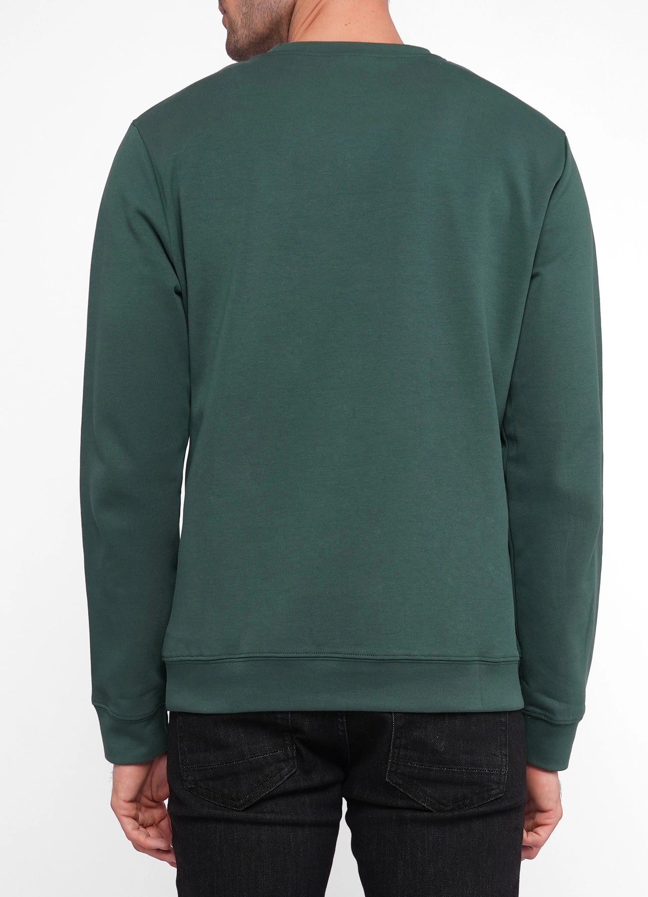 Sweatshirt.