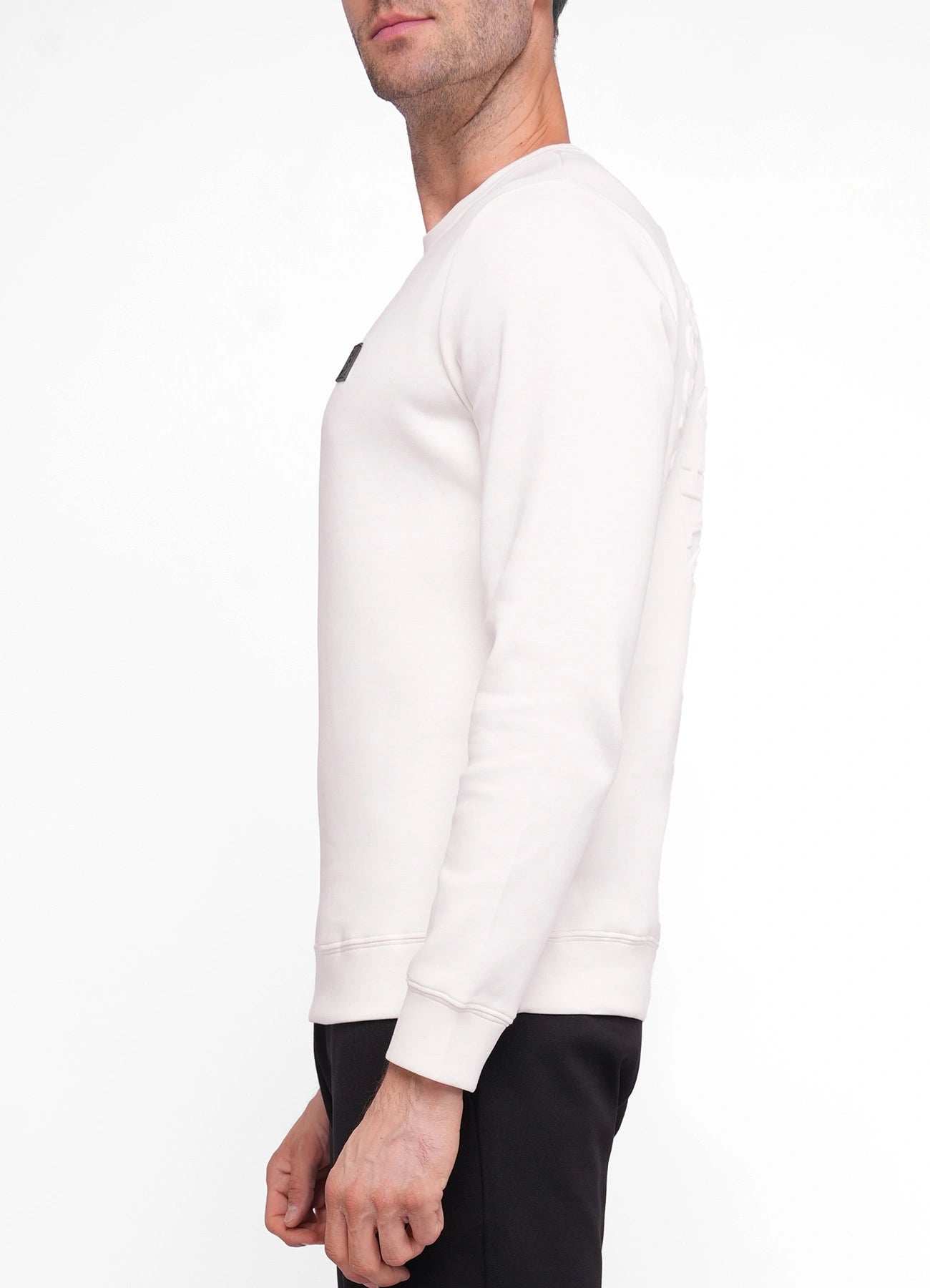 Sweatshirt.