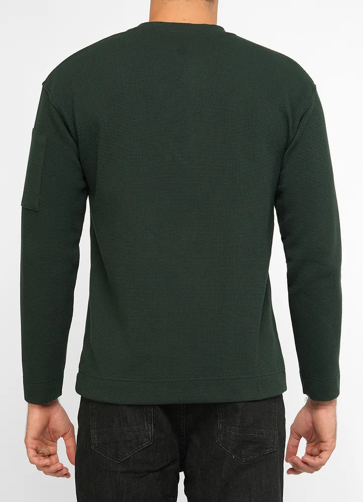 Sweatshirt.