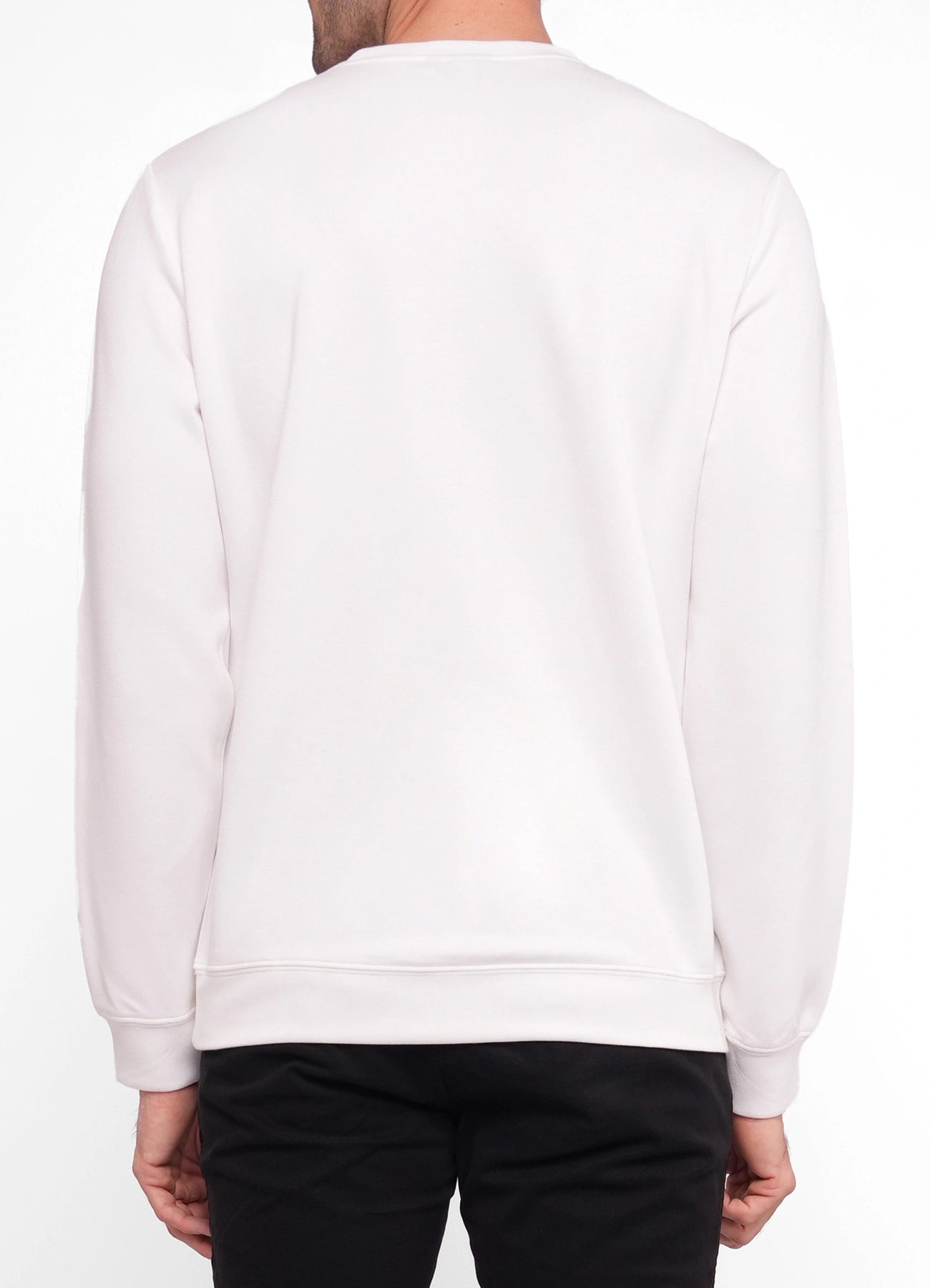 Sweatshirt.