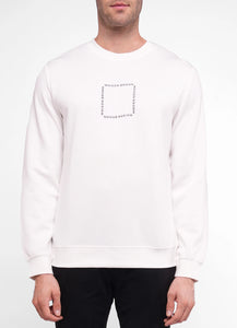 Sweatshirt.