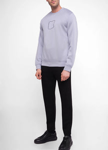 Sweatshirt.