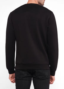 Sweatshirt.