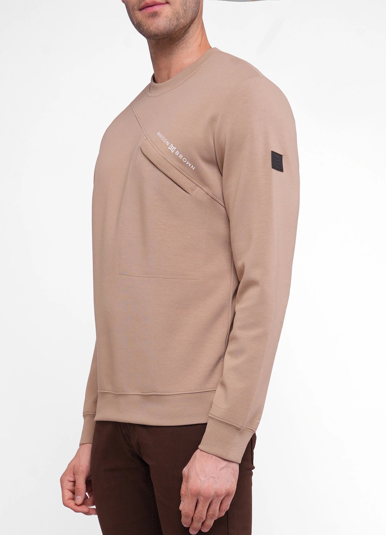 Sweatshirt.