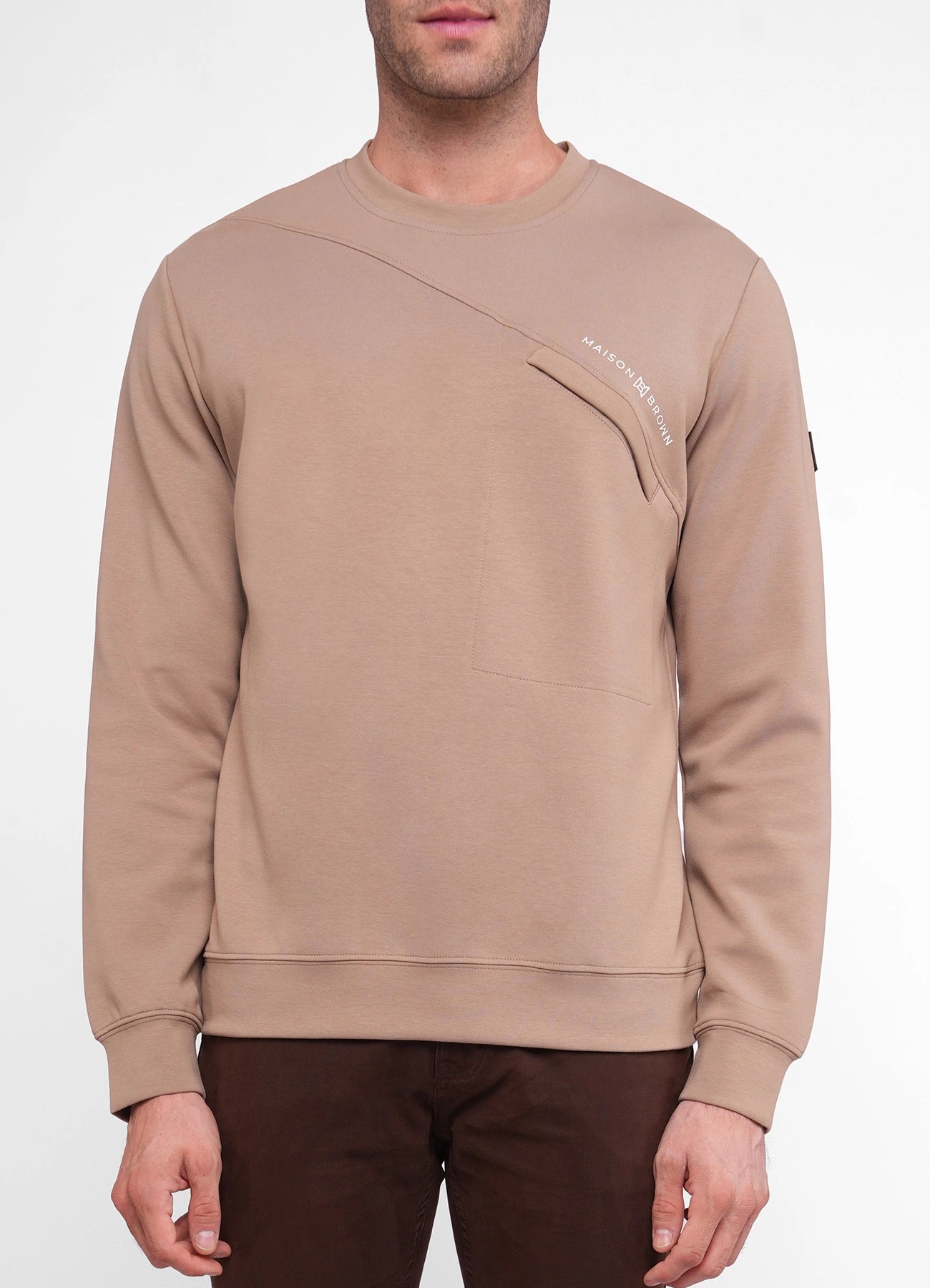 Sweatshirt.