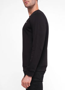 Sweatshirt.