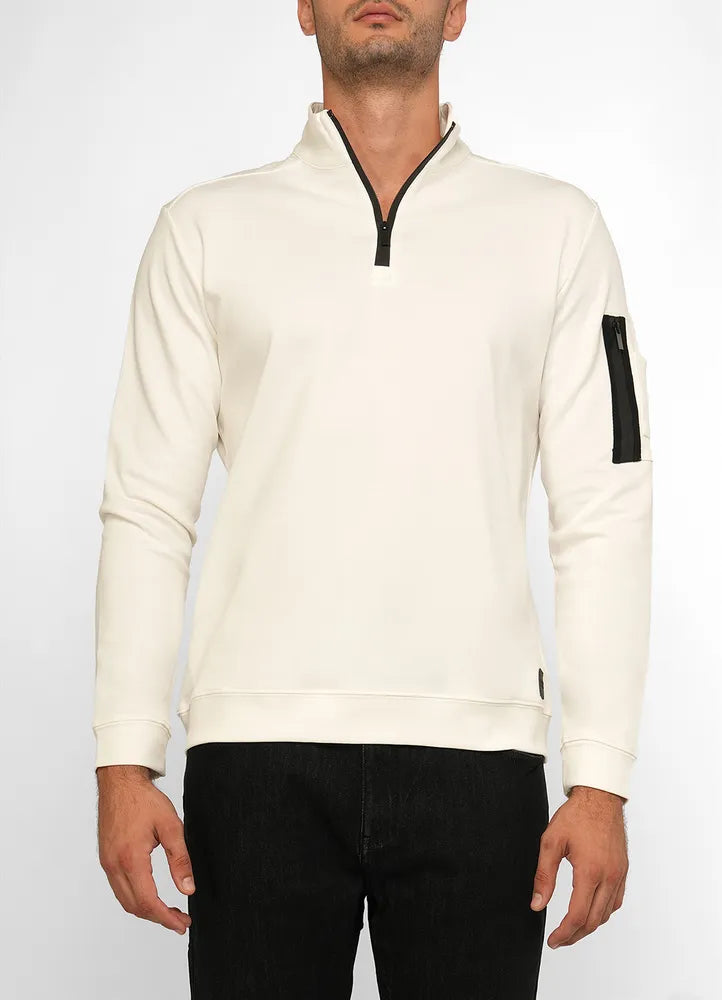 Sweatshirt.