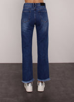 Load image into Gallery viewer, Cropped Jeans.
