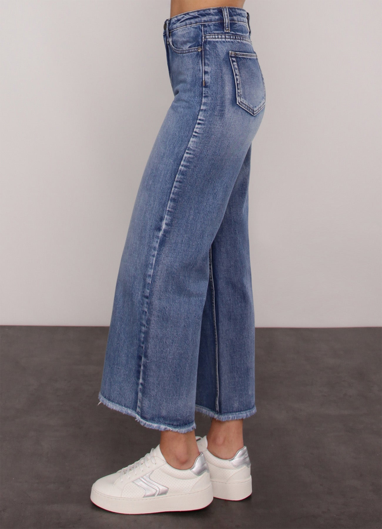 Cropped wide Leg Jeans