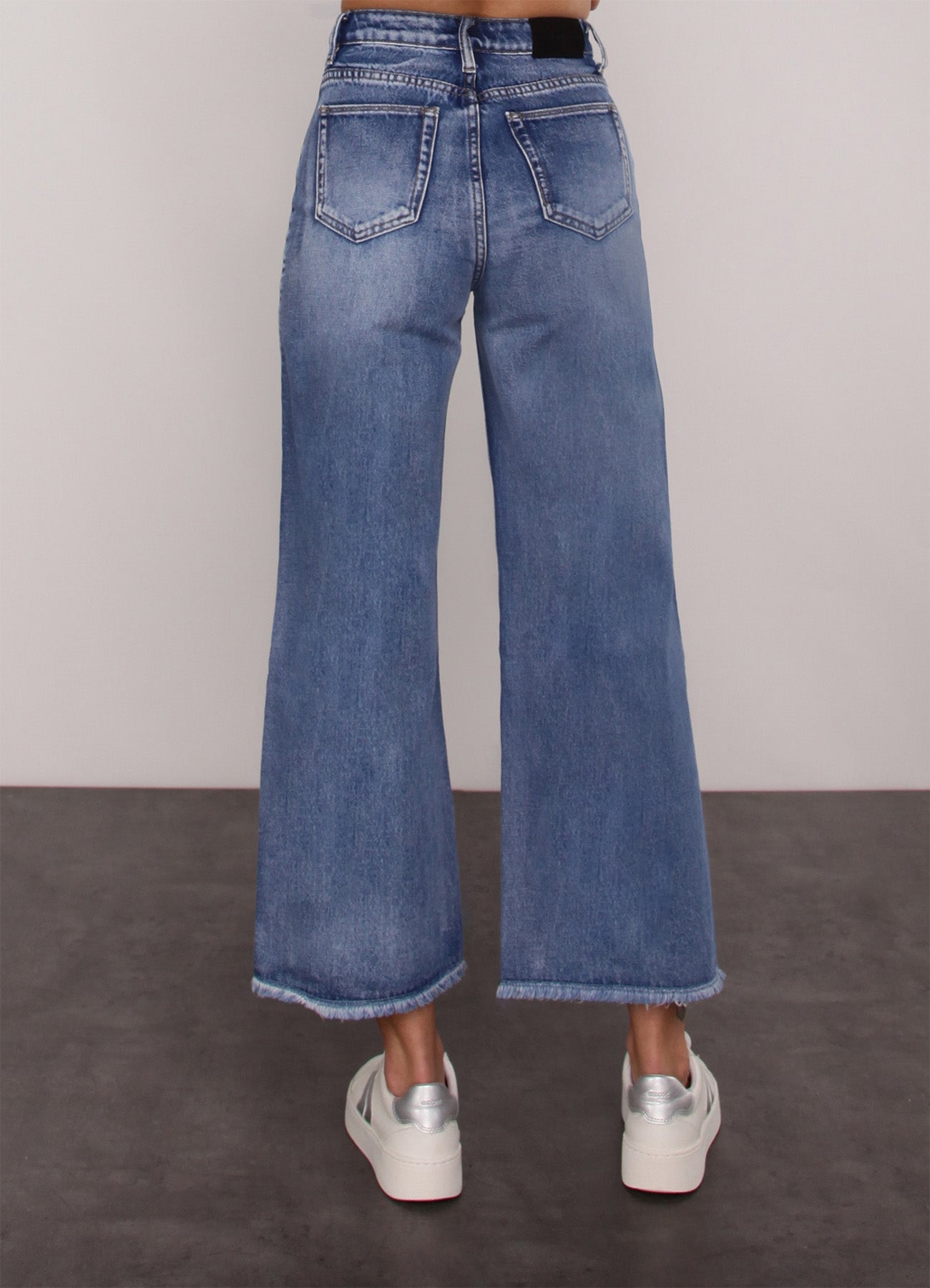 Cropped wide Leg Jeans