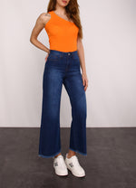 Load image into Gallery viewer, Cropped wide Leg Jeans.
