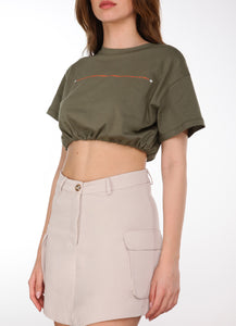 Cropped T-shirt.