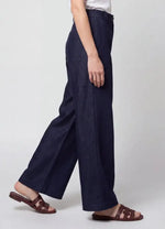 Load image into Gallery viewer, Jeans
