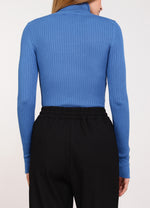 Load image into Gallery viewer, Knitwear.
