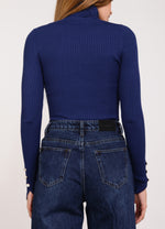 Load image into Gallery viewer, Knitwear.
