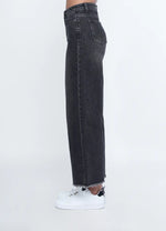 Load image into Gallery viewer, Jeans
