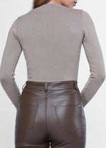 Load image into Gallery viewer, Knitwear.
