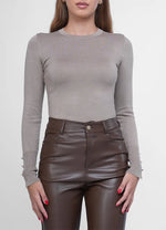 Load image into Gallery viewer, Knitwear.
