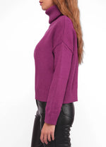 Load image into Gallery viewer, Knitwear.
