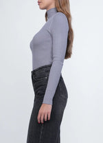 Load image into Gallery viewer, Knitwear.

