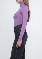 Load image into Gallery viewer, Knitwear.
