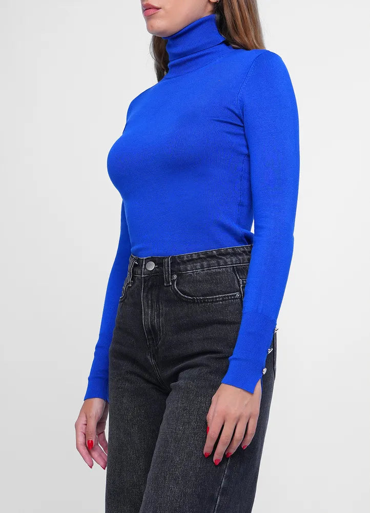 Knitwear.