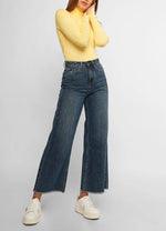 Load image into Gallery viewer, Knitwear.
