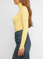 Load image into Gallery viewer, Knitwear.
