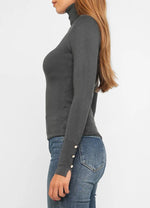 Load image into Gallery viewer, Knitwear.
