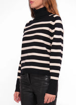 Load image into Gallery viewer, Knitwear.
