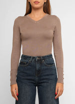 Load image into Gallery viewer, Knitwear.
