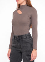 Load image into Gallery viewer, T-shirt.
