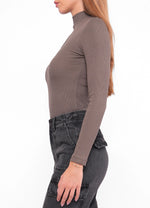 Load image into Gallery viewer, T-shirt.
