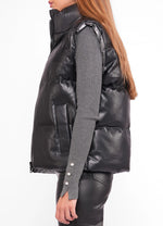 Load image into Gallery viewer, Vest.
