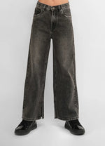 Load image into Gallery viewer, Jeans.
