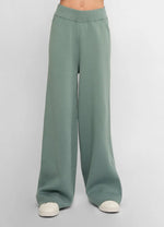 Load image into Gallery viewer, Sweat Pants.

